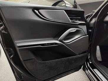 Ferrari Purosangue — photo 14