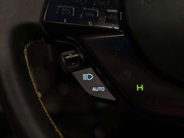 Ferrari SF90 Spider — photo 25