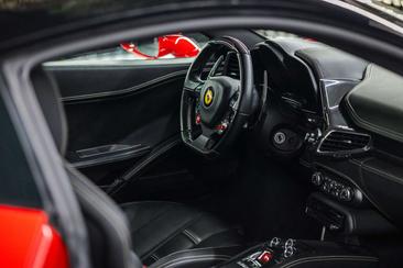 Ferrari 458 Italia — photo 6