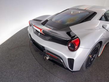 Ferrari 488 Pista — photo 22