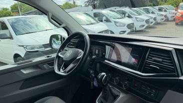 Volkswagen Transporter — photo 10