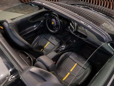 Ferrari SF90 Spider — photo 31