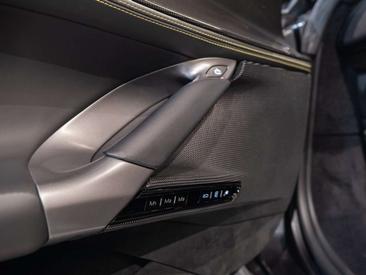 Ferrari SF90 Spider — photo 33