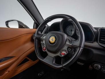 Ferrari 458 Italia — photo 36