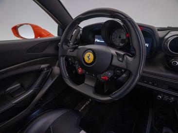 Ferrari F8 Tributo — photo 42