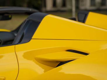 Ferrari F8 Spider — photo 44