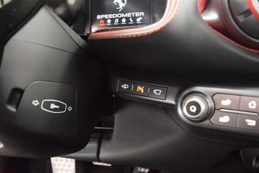 Ferrari 812 — photo 10