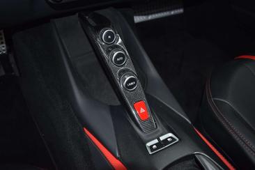 Ferrari 812 — photo 14