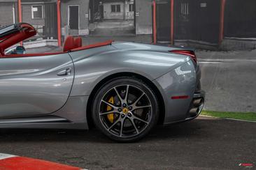 Ferrari California — photo 5