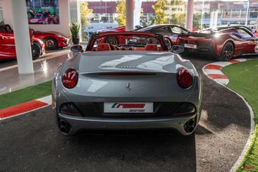Ferrari California — photo 8