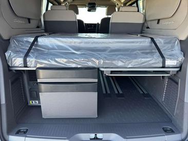 Volkswagen Multivan Beach Camper EHybrid 4Motion — photo 10