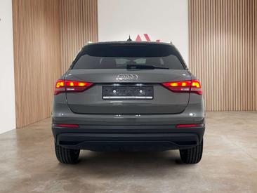 Audi Q3 45 TFSIe — photo 6