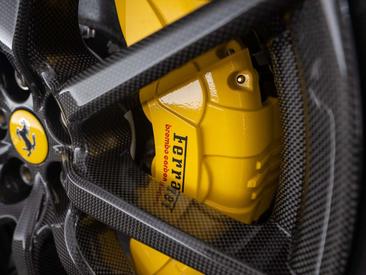 Ferrari SF90 XX Spider — photo 14