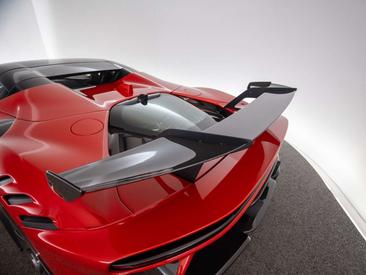 Ferrari SF90 XX Spider — photo 21