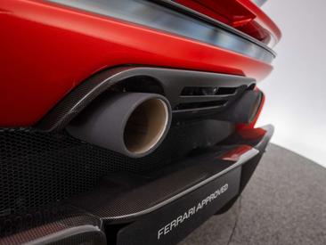 Ferrari SF90 XX Spider — photo 26