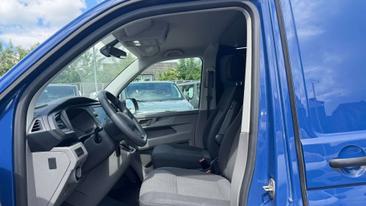 Volkswagen Transporter — photo 9