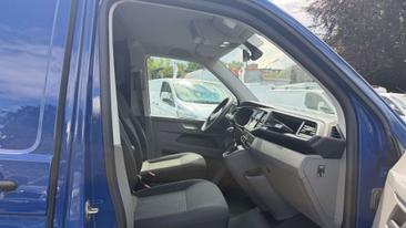 Volkswagen Transporter — photo 10