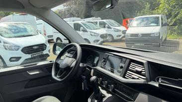 Volkswagen Transporter — photo 12
