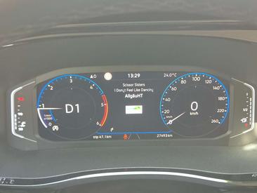Volkswagen Caddy Highline — photo 10
