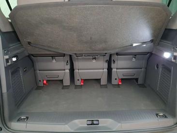 Volkswagen Multivan EHybrid 4Motion Edition — photo 10