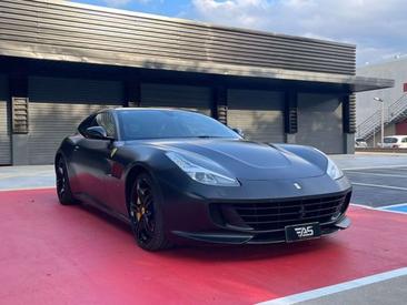 Ferrari GTC4Lusso — photo 2