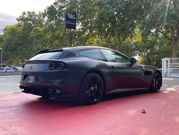 Ferrari GTC4Lusso — photo 5