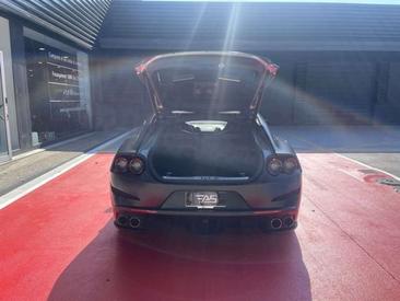 Ferrari GTC4Lusso — photo 17