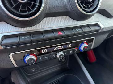 Audi Q2 Business Edition Advanced 35 TFSI — photo 19