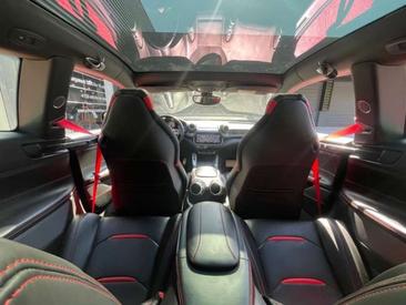 Ferrari GTC4Lusso — photo 24