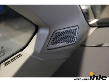 Volkswagen Multivan EHybrid Style — photo 29