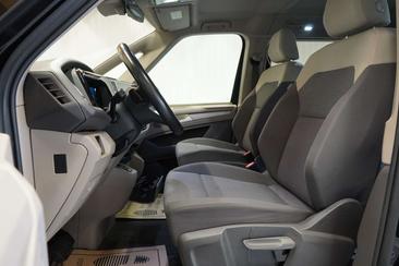 Volkswagen Multivan — photo 14