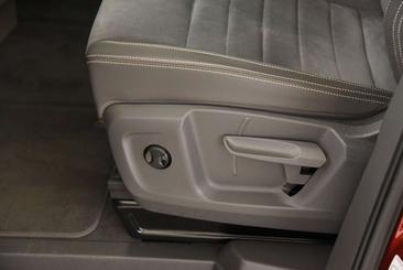 Volkswagen Multivan TDI Style — photo 18