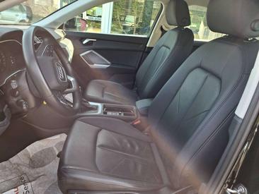 Audi Q3 45 TFSIe — photo 6