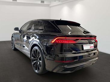 Audi Q8 55 TFSI — photo 3