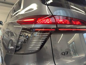 Audi Q7 TDI — photo 12
