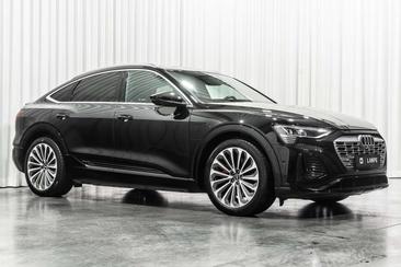 Audi Q8 E-tron Sportback Advanced 55 — photo 6
