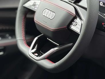 Audi Q7 TDI — photo 11