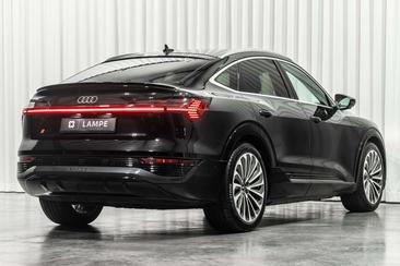 Audi Q8 E-tron Sportback Advanced 55 — photo 8