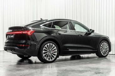 Audi Q8 E-tron Sportback Advanced 55 — photo 9
