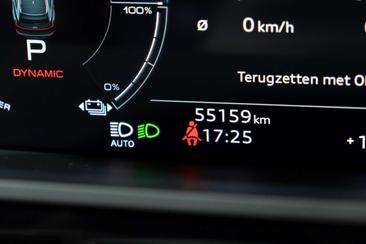Audi Q8 E-tron Competition 55 — photo 32