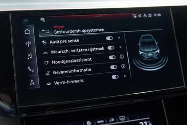 Audi Q8 E-tron Competition 55 — photo 42