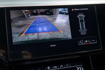 Audi Q8 E-tron Competition 55 — photo 43
