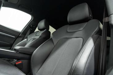 Audi Q8 E-tron Sportback Advanced 55 — photo 22