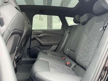 Audi A6 E-tron S Line Performance — photo 15