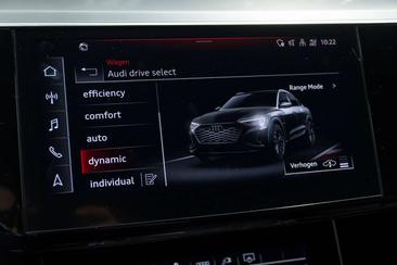 Audi Q8 E-tron Sportback Advanced 55 — photo 37