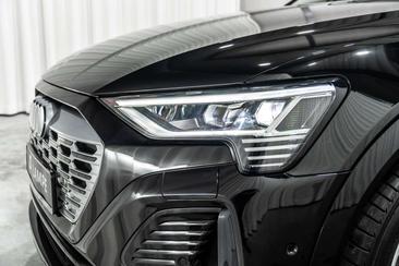 Audi Q8 E-tron Sportback Advanced 55 — photo 45