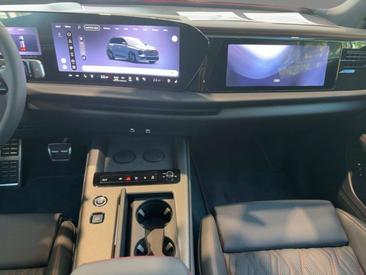 Audi Q7 S Line TDI — photo 9