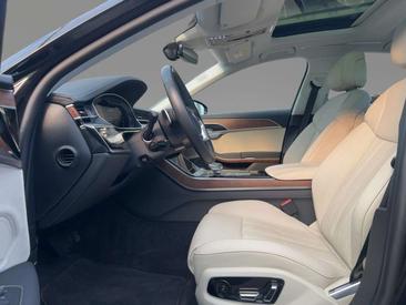 Audi A8 55 TFSI — photo 6