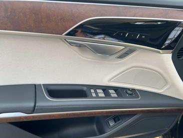 Audi A8 55 TFSI — photo 11