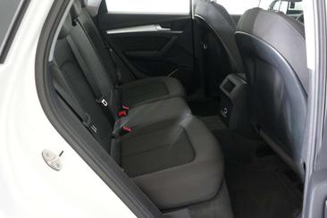 Audi Q5 40 TDI — photo 10